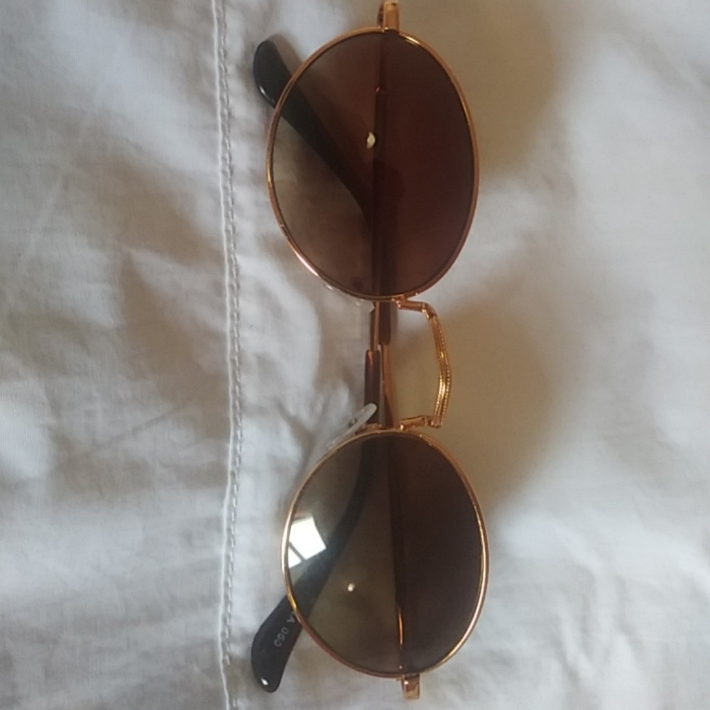 Eyeglasses